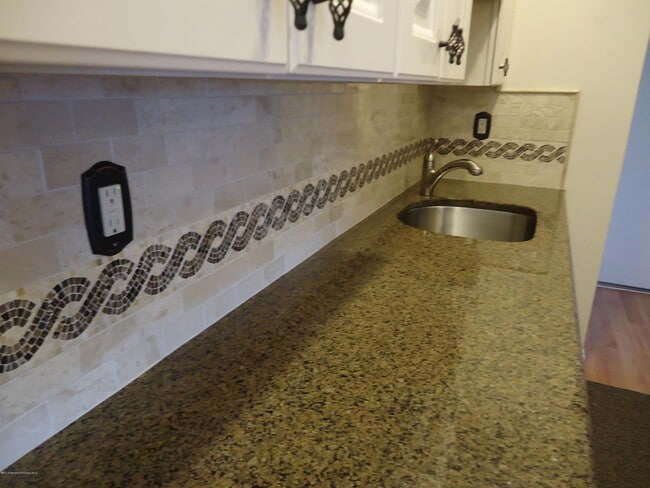 Building Photo - 142 Cross Slope Ct