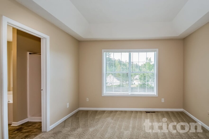 Building Photo - 50 Weldon Pl