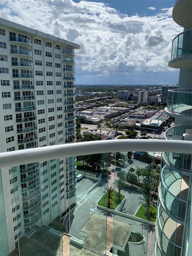 Building Photo - 3410 Galt Ocean Dr