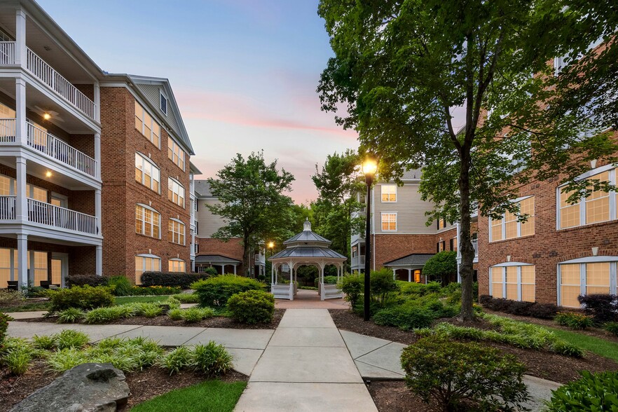 Building Photo - 3228 Margellina Drive