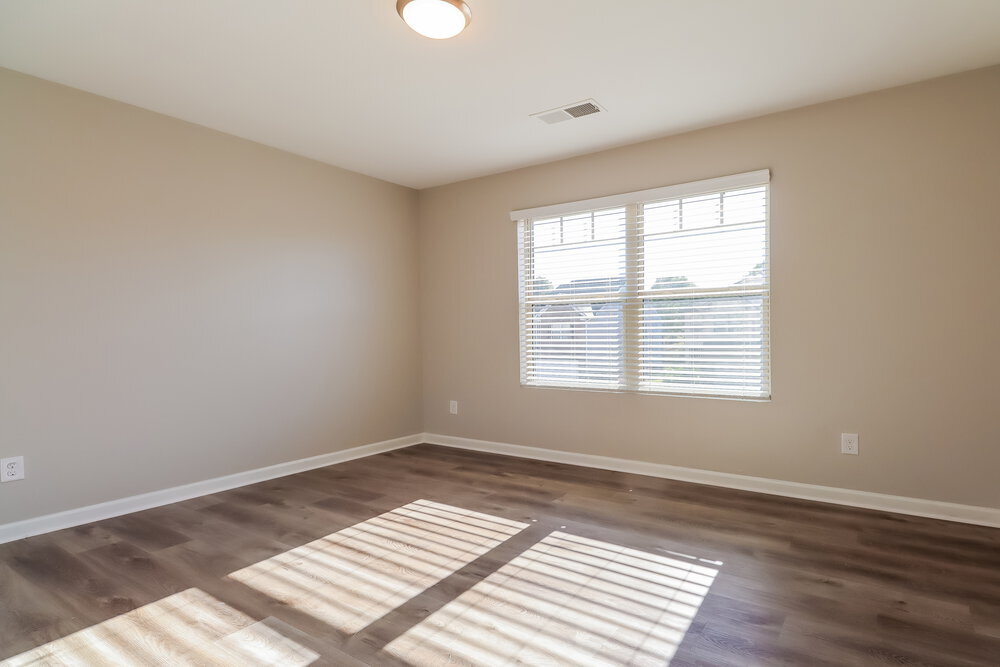 Building Photo - 1075 Lear Dr