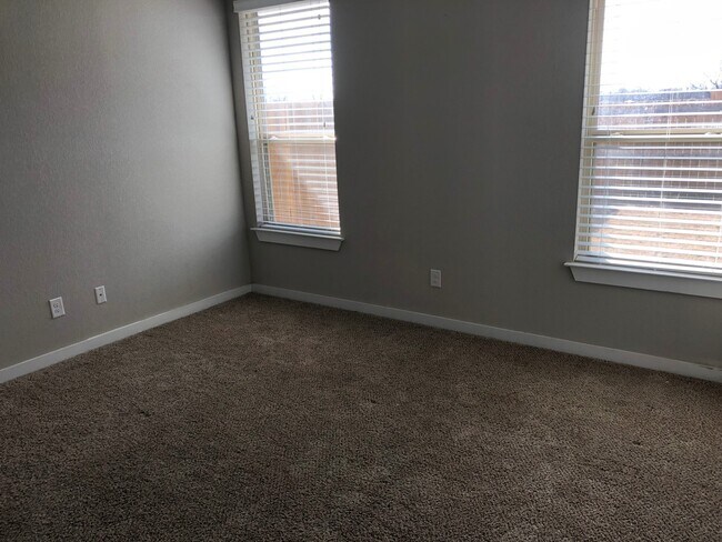 Building Photo - LUXURY TOWNHOME LOCATED IN BASTROP, TEXAS!