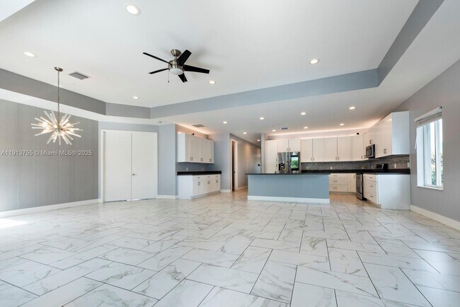 Building Photo - 4920 NE 1st Terrace