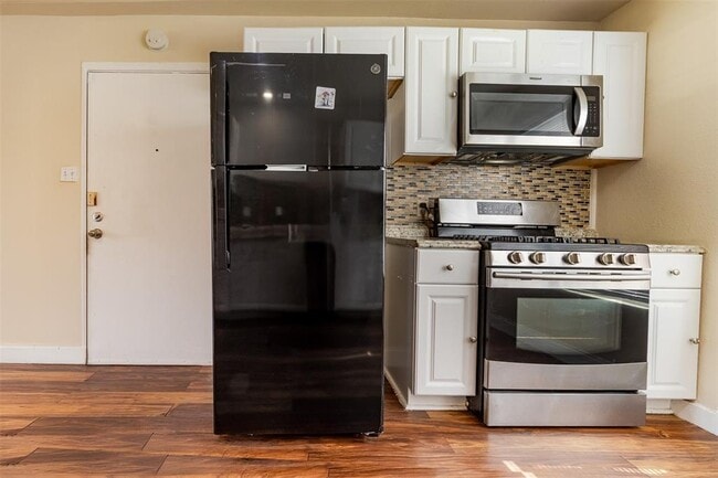 Building Photo - 10601 Murr Way