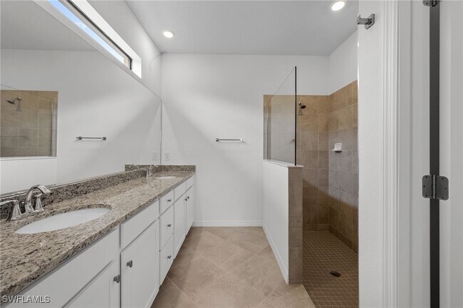 Building Photo - 15019 Palamos Cir