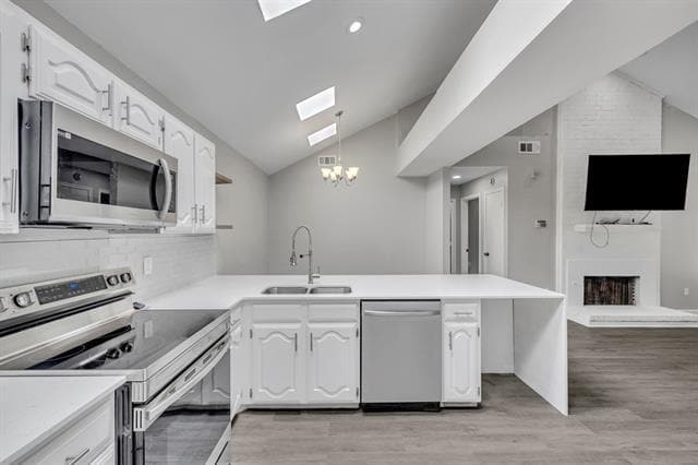 Building Photo - 2422 Libra Dr
