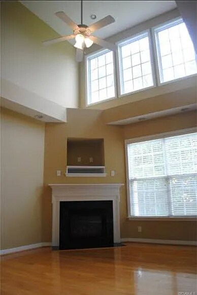 Building Photo - 801 Parkland Pl