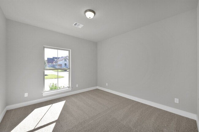 Building Photo - 43 Wilmington Dr