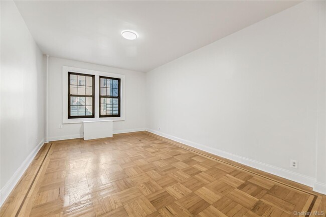Building Photo - 1100 Grand Concourse