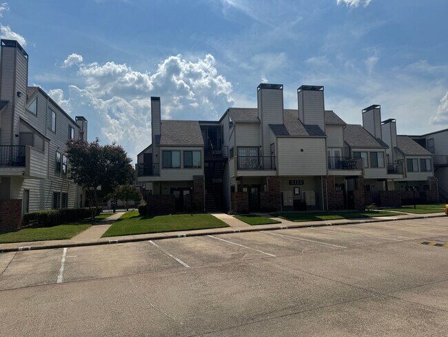 Building Photo - "Fort Worth Texas Homes for Rent"  Darling...