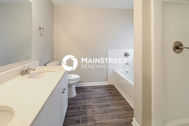 Building Photo - 3 Bedroom Pet-Friendly Home in College Park, GA with Main Street Renewal