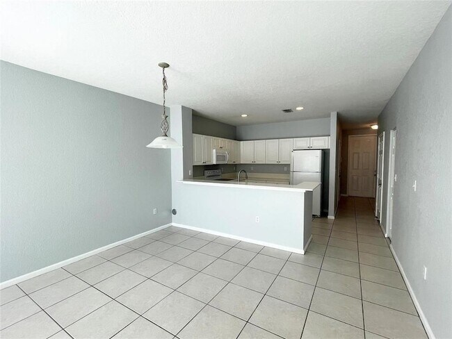 Building Photo - 6301 Landings Terrace