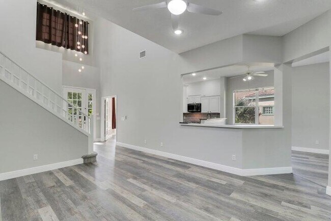 Building Photo - 3033 SE Brierwood Pl
