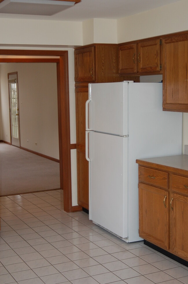 Building Photo - 5461 Ashbrook Pl