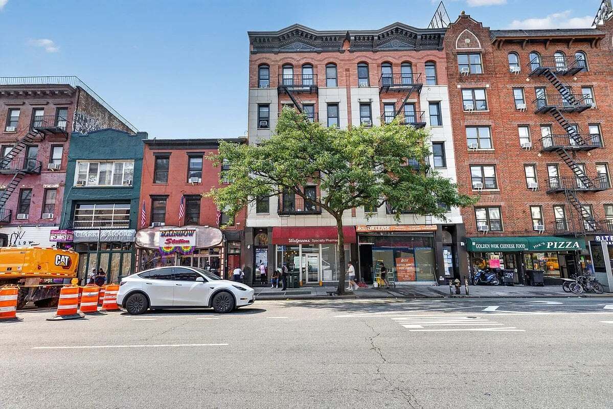 Building Photo - 205 Eighth Avenue