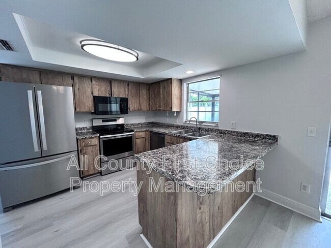 Building Photo - 12733 Gorda Cir E