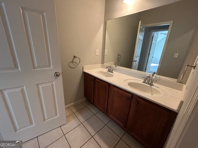 Building Photo - 5715 Red Maple Trce