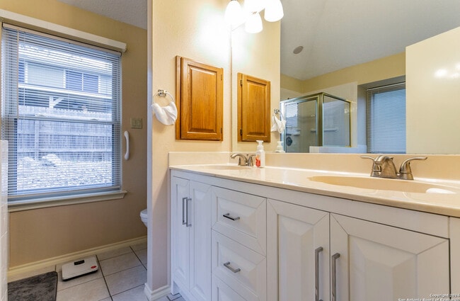 Building Photo - 9126 Big Bethel Dr