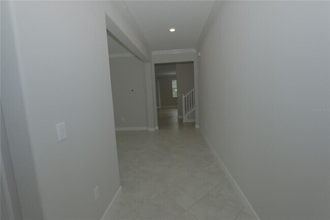 Building Photo - 10002 Victory Gallop Loop
