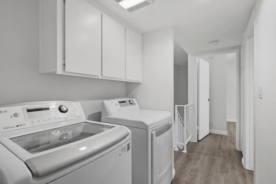 Full washer and dryer - 6145 Whitsett Ave