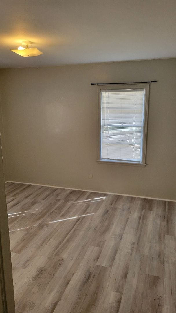 Building Photo - 2315 1st Ave N