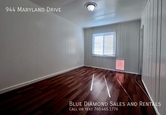 Building Photo - 944 Maryland Dr