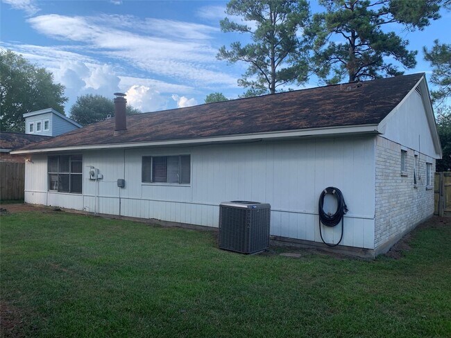 Building Photo - 1111 Jack Block Ct