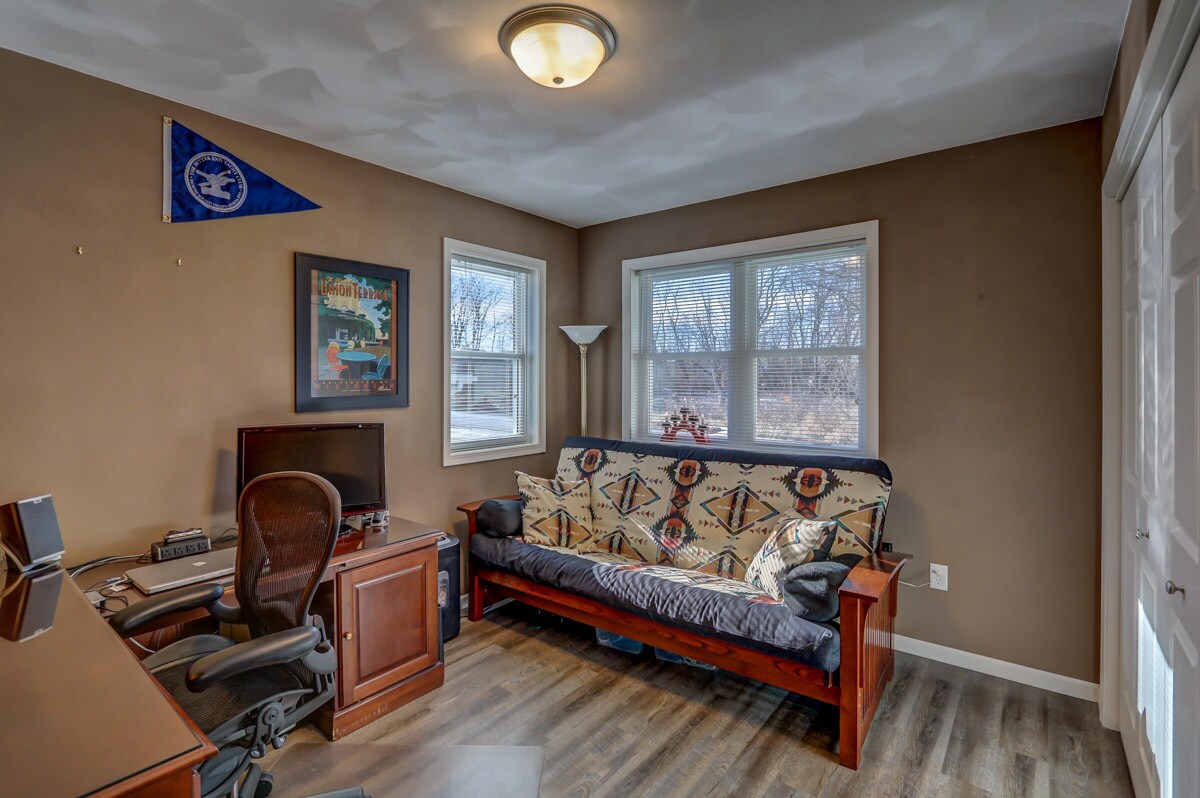 Front bedroom - 836 Thompson Drive