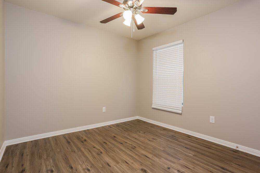 Building Photo - 9927 Sanders Rose Lane