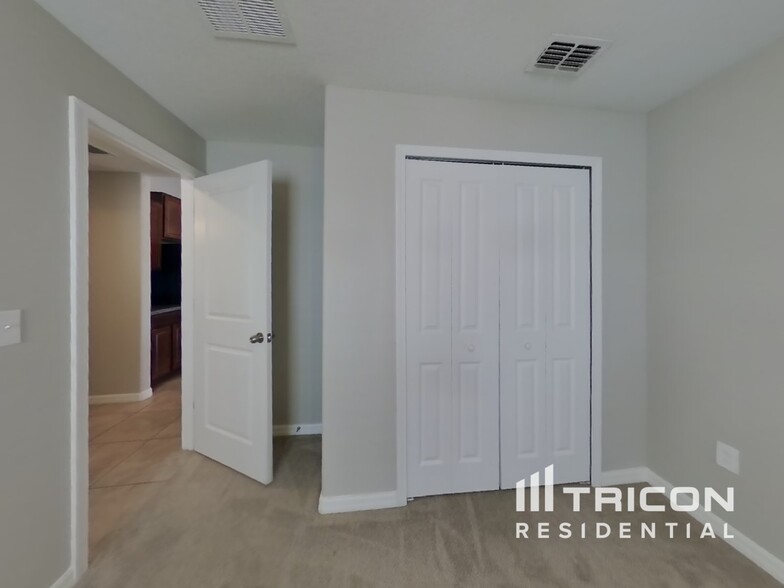 Building Photo - 10129 Carloway Hills Dr
