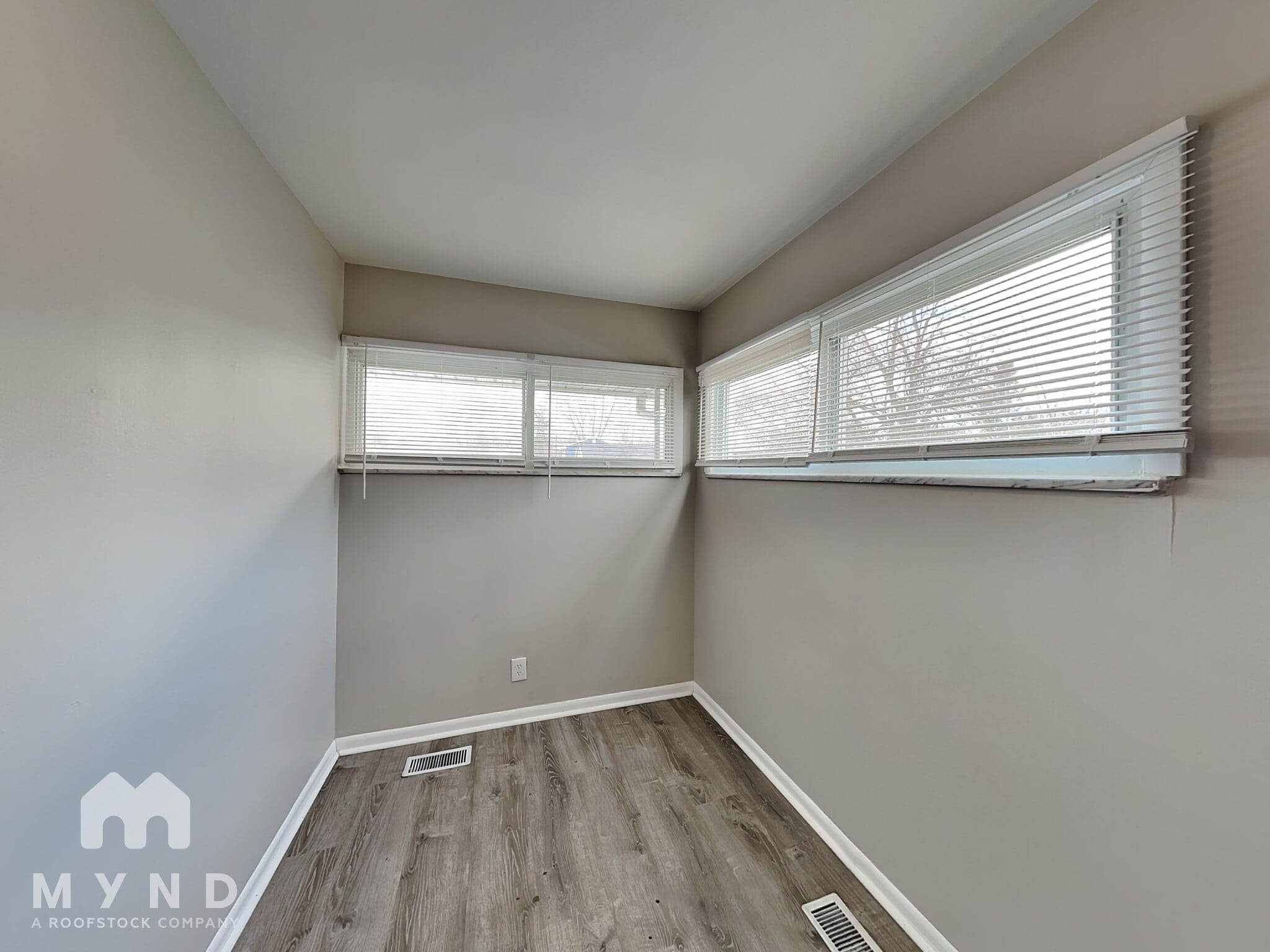 Building Photo - 149 Troy Rd