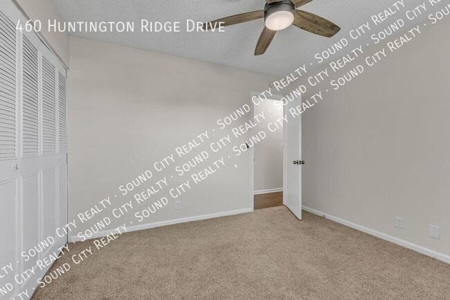 Building Photo - 460 Huntington Ridge Dr