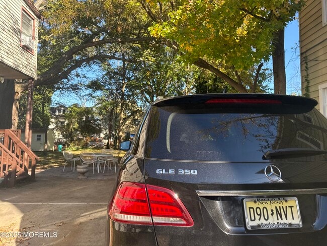 Building Photo - 340 Myrtle Ave