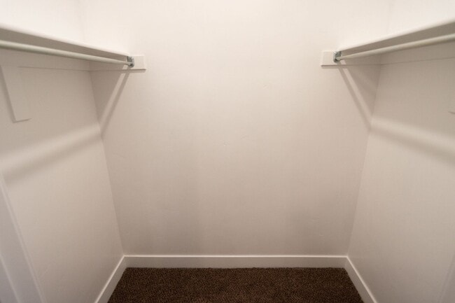 Building Photo - 600 W 400 S