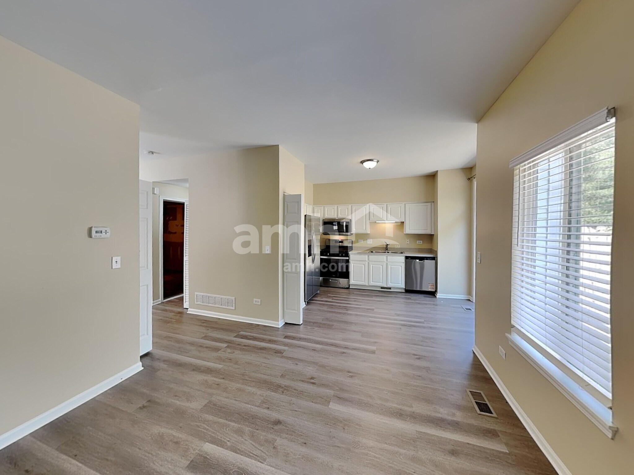 Building Photo - 2828 Sun Valley Dr
