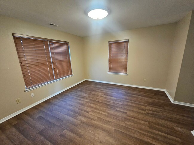 Building Photo - Recently remodeled 3-bedroom 2 bath home