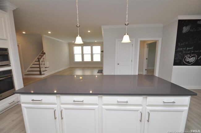 Building Photo - 8508 Secreto Dr