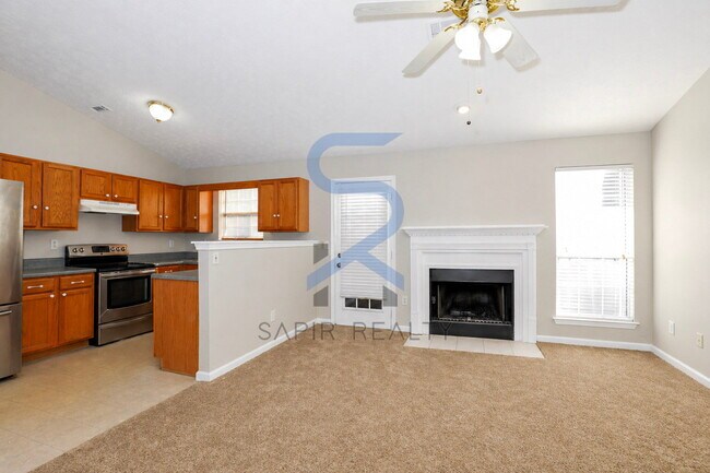 Building Photo - Welcome Home to Ellenwood – 3 Beds • 1.5 Baths of Comfort