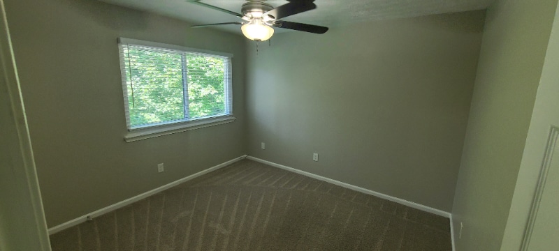 Building Photo - 922 Pine Oak Trail