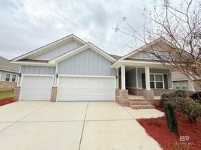 Building Photo - 9102 Diamante Blvd