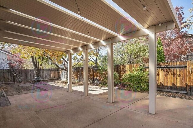 Building Photo - Spacious 4-Bedroom Home in Rosewood Lakes with Resort-Style Community Amenities