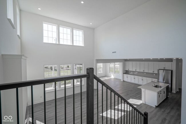Building Photo - 9085 Summerton St