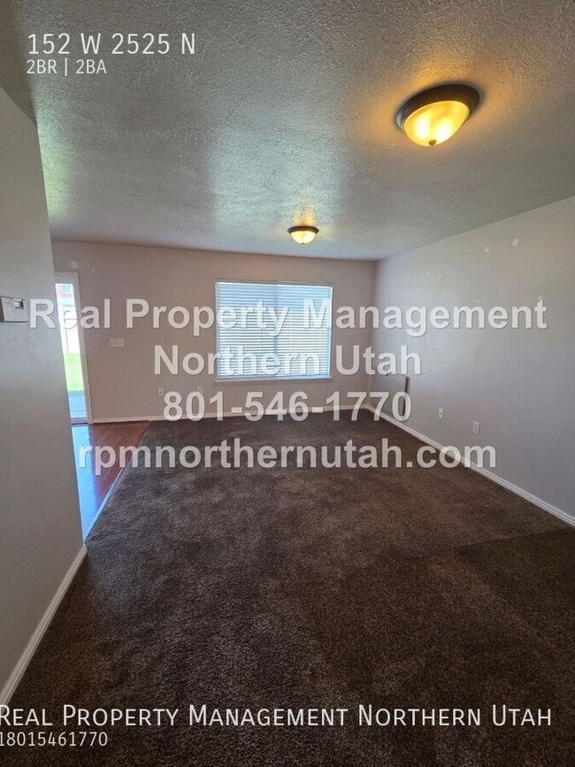 Building Photo - 152 W 2525 N