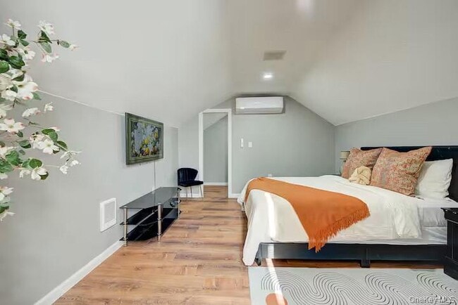 Building Photo - 8 Carl Pl