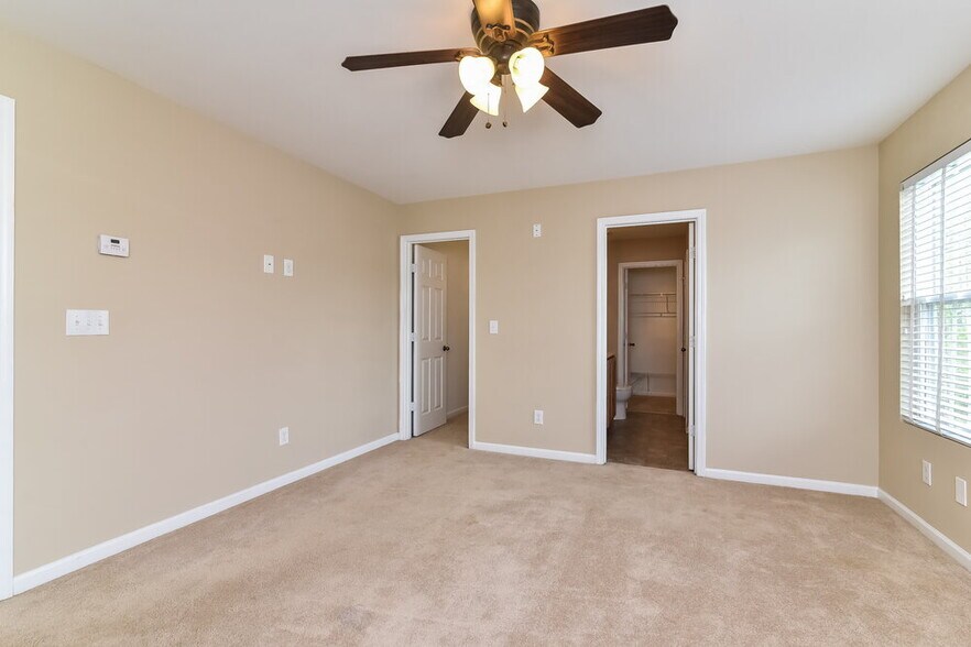 Building Photo - 3625 Roseman Landing