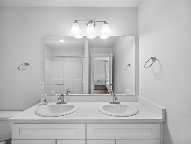 Building Photo - 3-Bedroom Home with Private Garage and Fen...