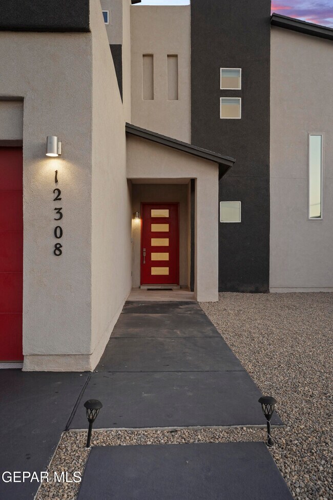 Building Photo - 12308 Desert Heights Ct