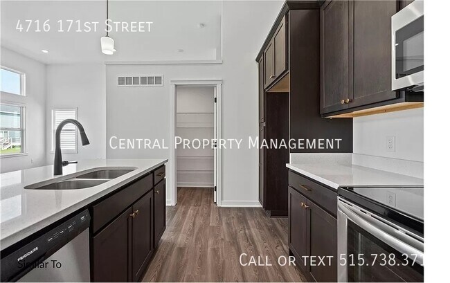 Building Photo - 4716 171st St