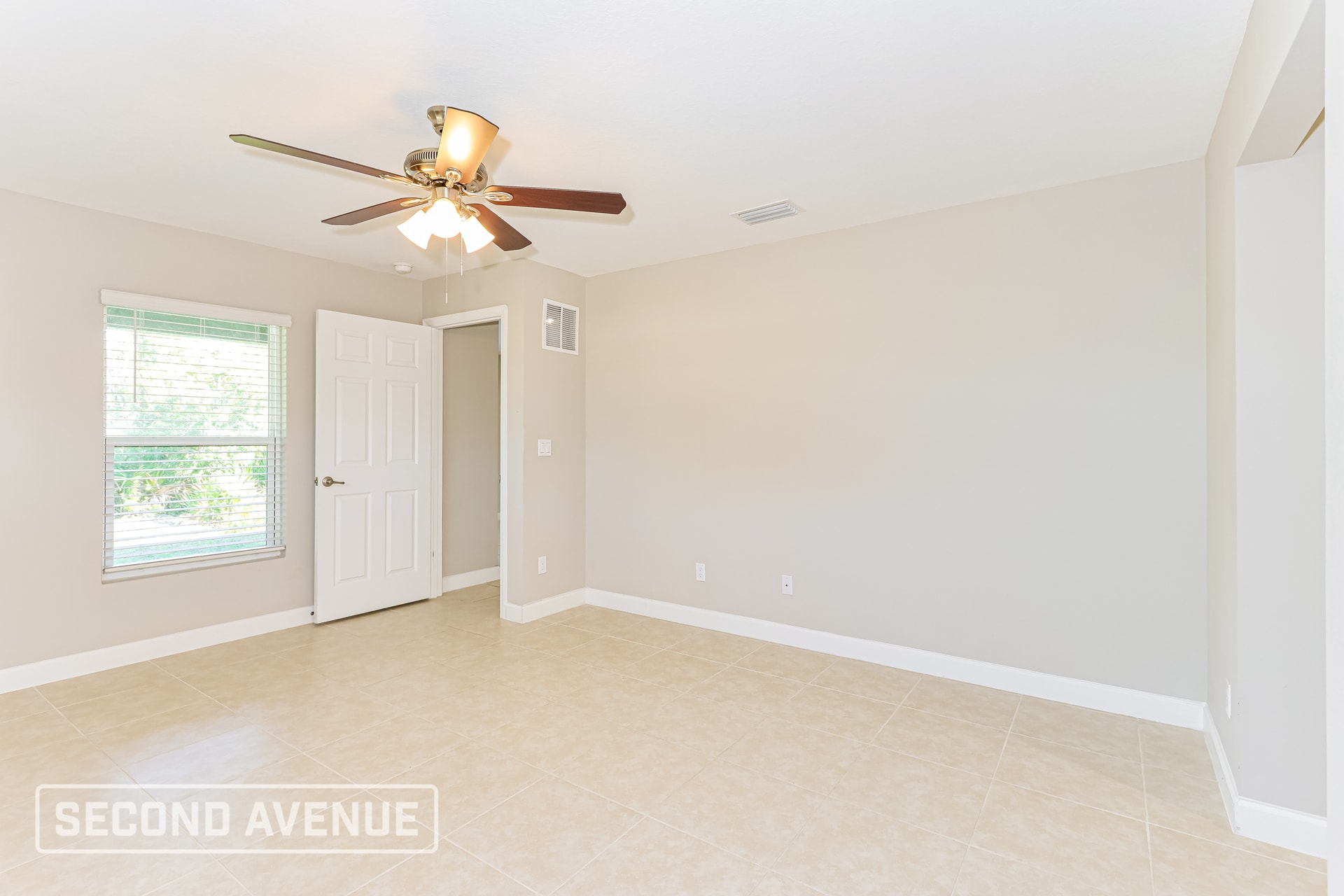 Building Photo - 1689 Waltz St SE