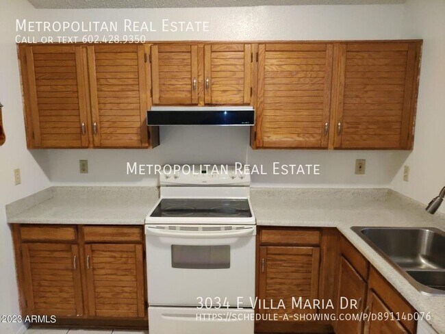 Building Photo - 3034 E Villa Maria Dr